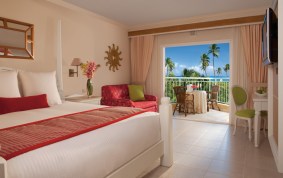 Deluxe (standard) room. Courtesy of Dreams Punta Cana